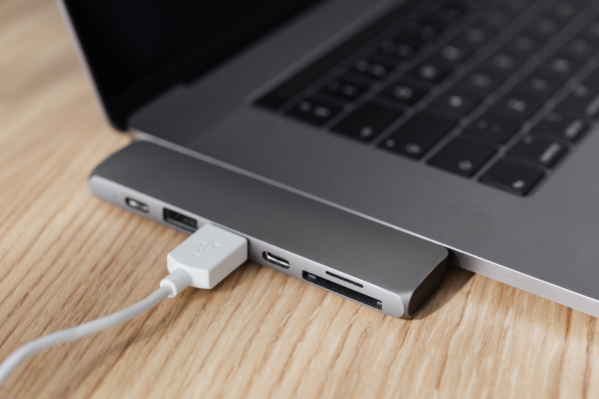 usb-c مشروم macbook پکسلز usb c مرکز macbook پکسلز