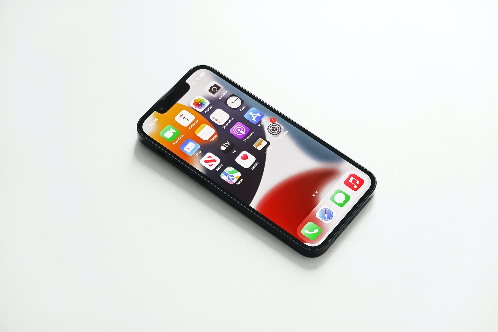 iphone fb unsplash 3 Apple iPhone